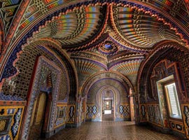 رنگی ترین و جذاب ترین قصر اروپا
