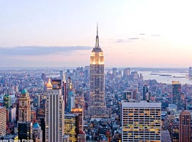 یک سلفی جذاب و باورنکردنی از فراز ساختمان امپایر استیت نیویورک
