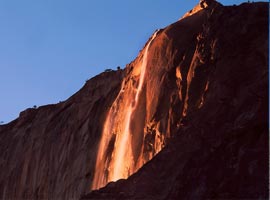 آبشار دم اسبی Horsetail ، پارک ملی یوسیمیت Yosemite