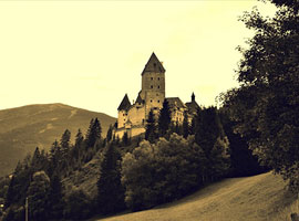 ده قلعه متروکه در جهان 