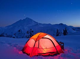 کمپ زدن در برف + تصاویر