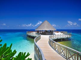 در هتل باندوس مالدیو با صدای امواج دریا به خواب بروید