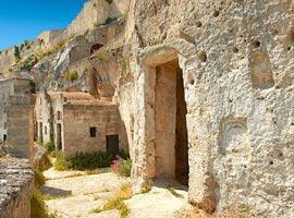 غارهای مسکونی 9000 ساله در ایتالیا
