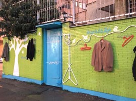 "دیوار مهربانی ایران" موضوعی جذاب برای مطبوعات دنیا + تصاویر